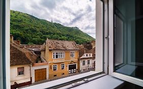 Alpine Sunrise Residence - Brasov Old Center